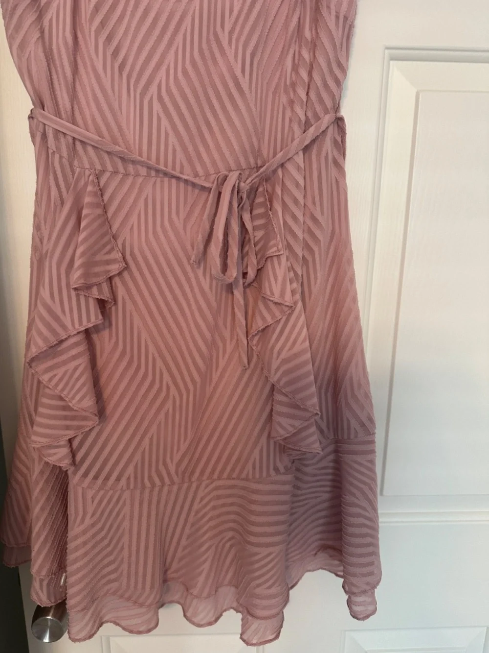Karl Lagerfeld Paris Pink Ruffle Dress Size 8 | Chiffon Tie Waist Feminine Weddi - Picture 3 of 6